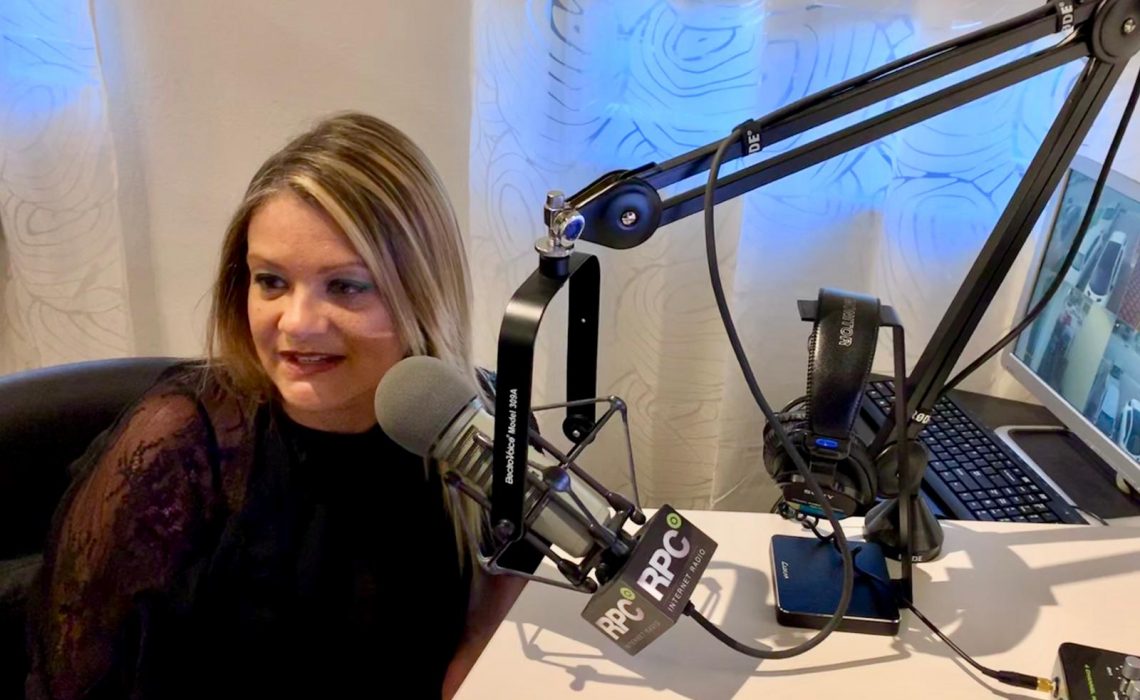 Shirley Martins Conquista Florida con Micros de Bienes Raíces