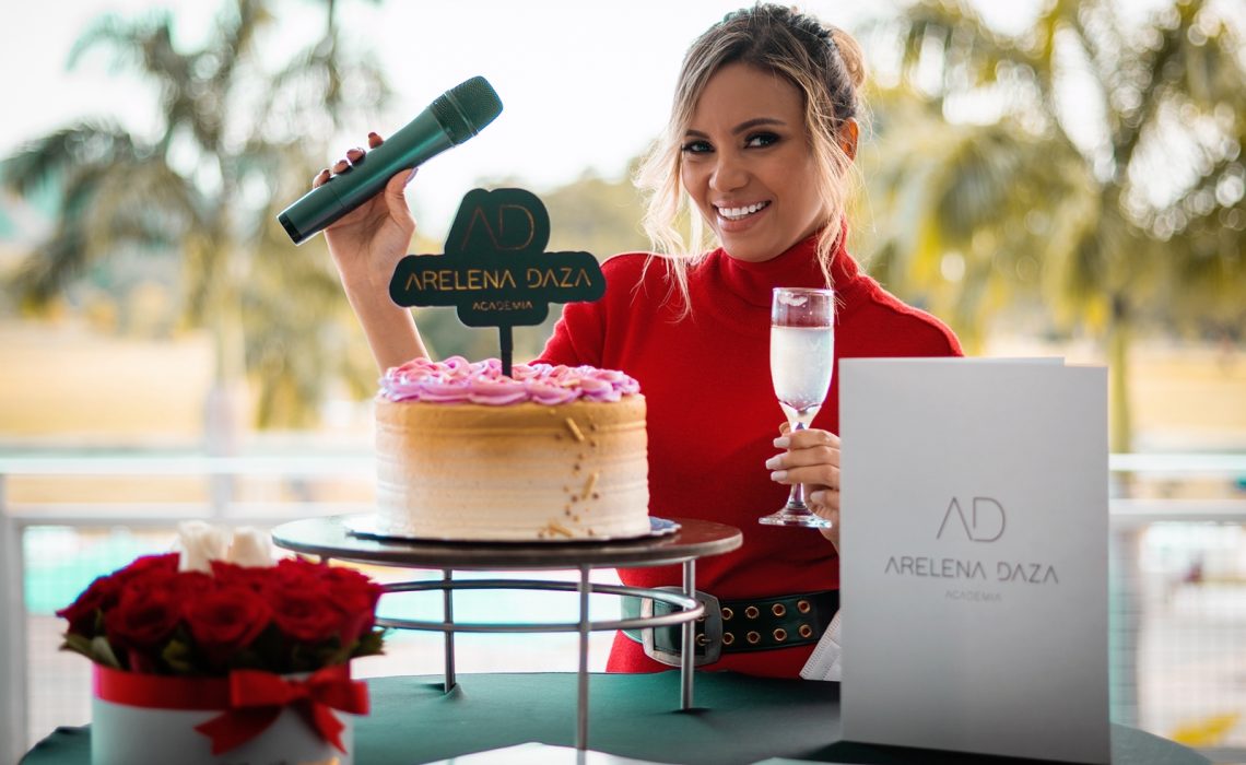 Arelena Daza Presenta Arelena Daza Academia