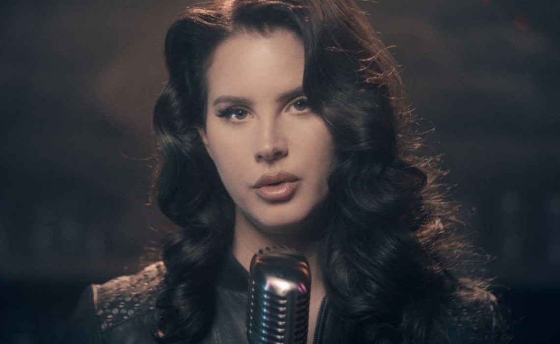 Rock Candy Sweet: El Nuevo Disco de Lana del Rey es una Venganza Musical Contra sus Detractores