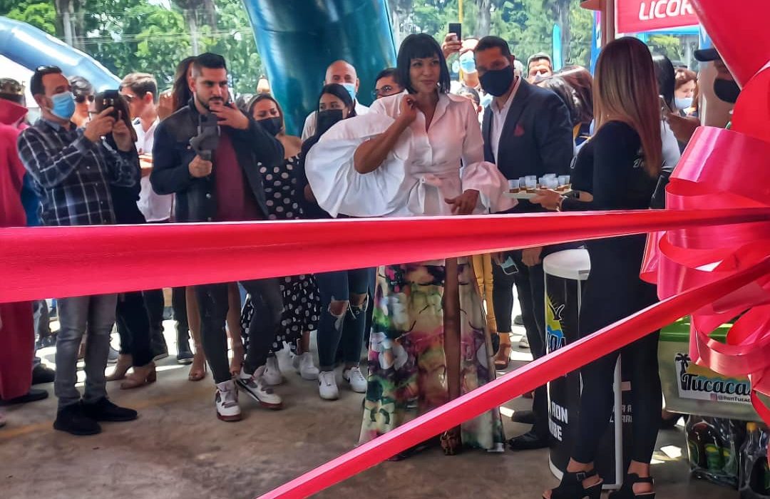 Multitiendas Baly’s Inaugura en Valencia Repleta de Celebridades
