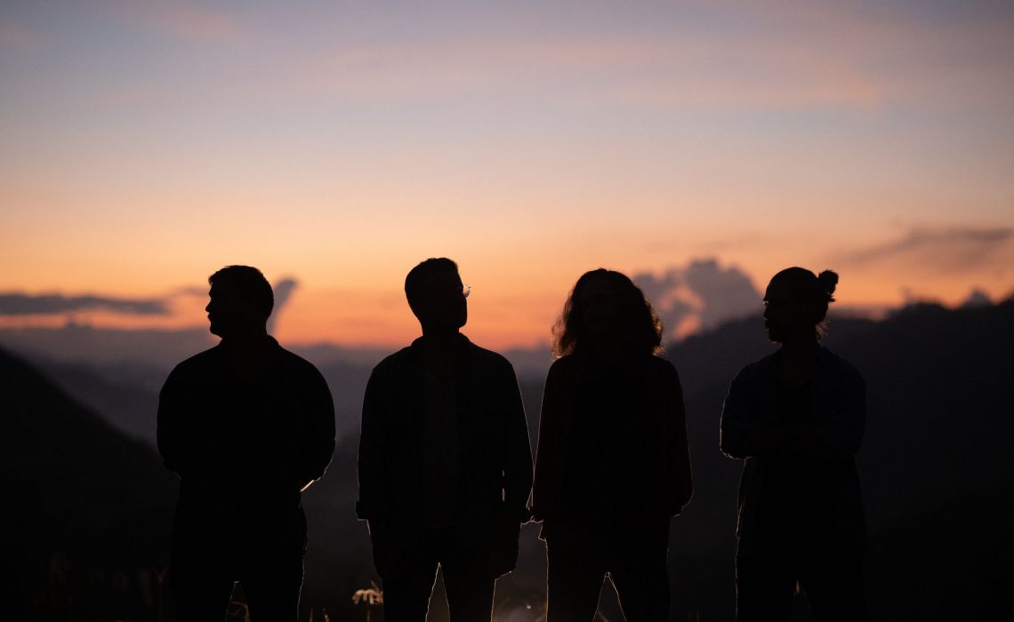 Anakena Enciende el “Fuego” con su Más Reciente Sencillo