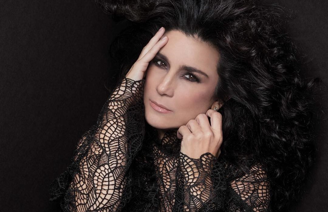Todo Listo Para el Concierto de Karina en Valencia