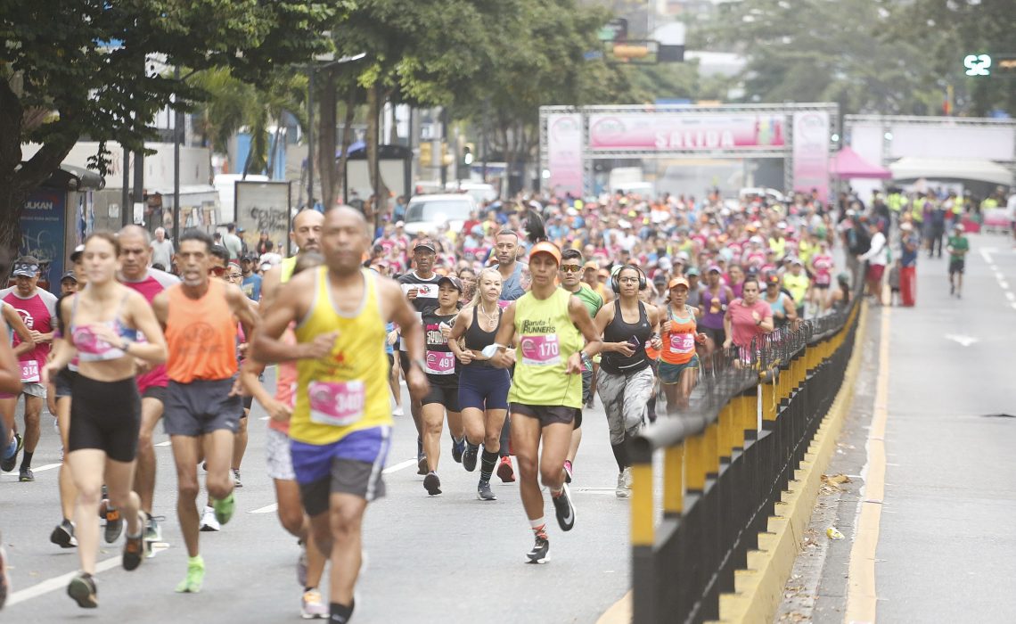 Celebrada en Chacao la Primera Carrera Farma 10K