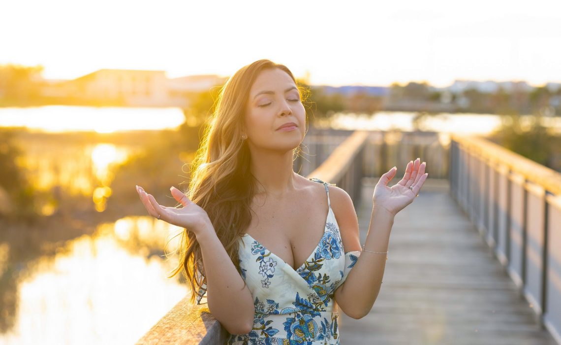 Logra El Bienestar y La Plenitud de la Mano de la Hipnoterapeuta y Psicoterapeuta Clínica y Cuántica Grexi Albornett