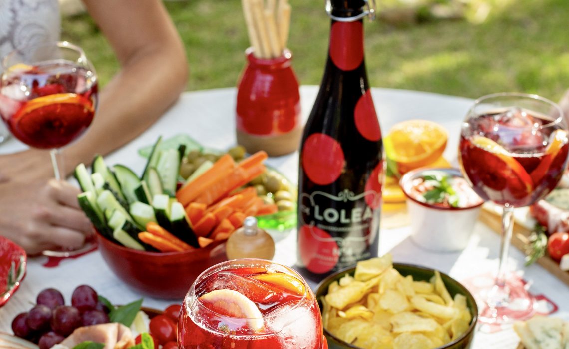 Lolea Nº4: Un Sofisticado Aperitivo Mediterráneo Elaborado con Uva 100% Garnacha Orgánica