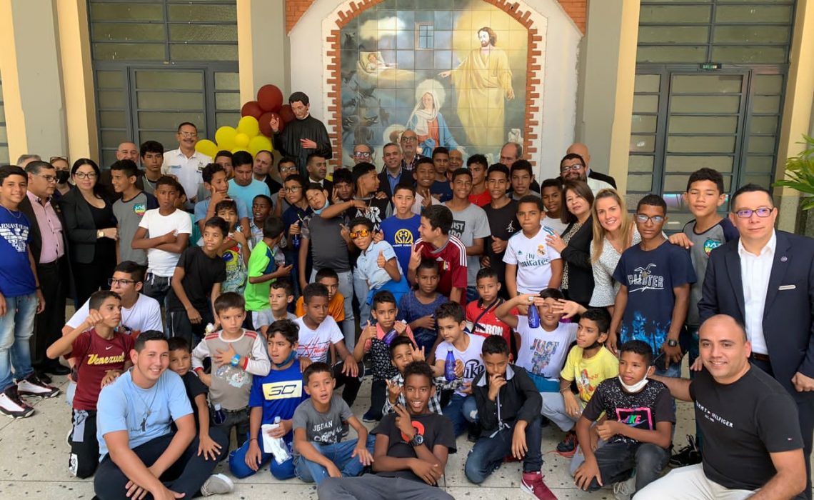 Más de 110 niños de la Casa Hogar Don Bosco Disfrutaron Tradicional Almuerzo Ofrecido por Hesperia WTC Valencia