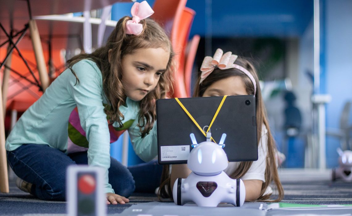 Es Hora de Crecer Creando con Kurios