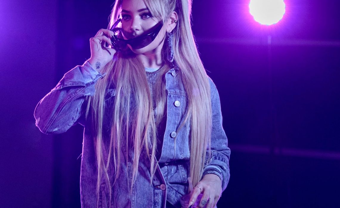 “Me Ama”: El Tema con el que Bella K Regresa a la Música