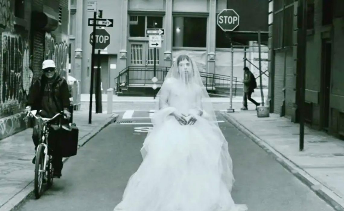 Michell Stella, El Venezolano Queer que Triunfa en las Pasarelas de New York