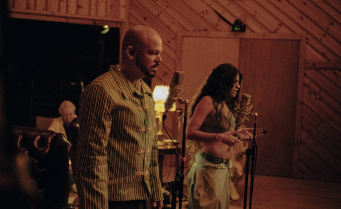 Residente y Jessi Reyez se unen en una sesión acústica y especial en “El Encuentro”