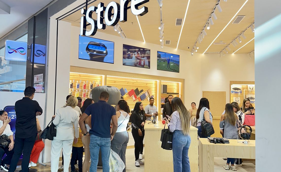 iStore Venezuela celebró su nueva imagen por todo lo alto