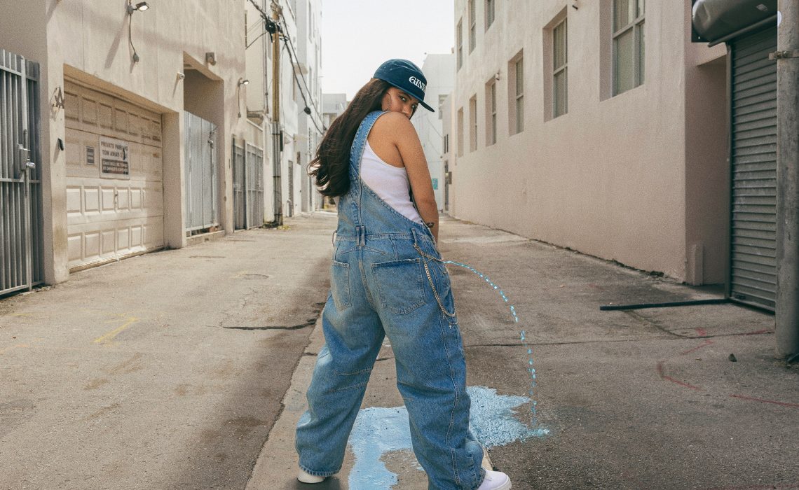 Mari “La Carajita” lanza su primer EP “GINIA”