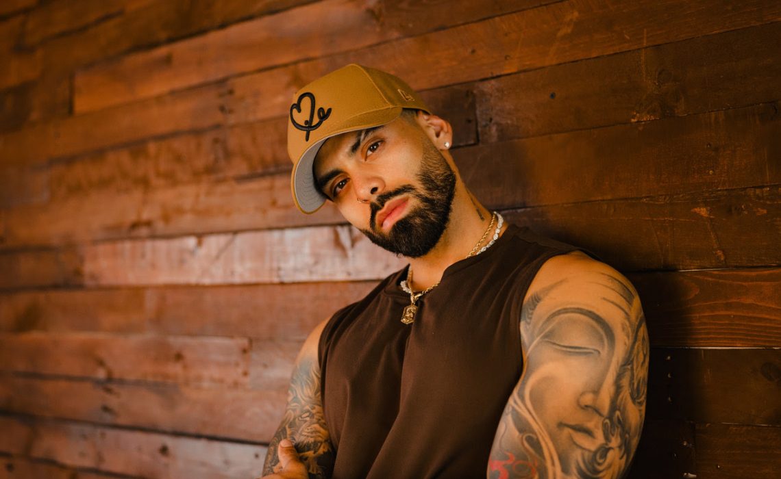 J Salez celebra un millón de reproducciones en YouTube con su sencillo “Si te vas”