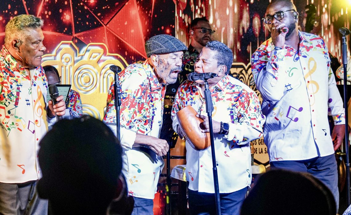 La Dimensión Latina comienza su gira tras una presentación especial en Caracas