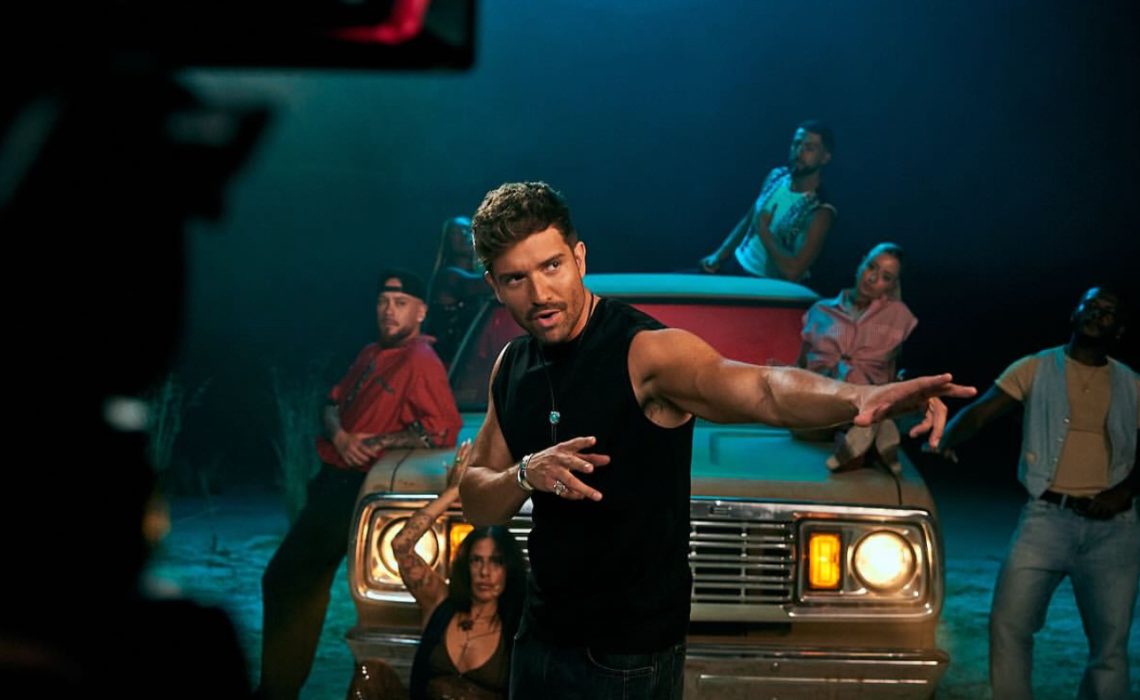 Pablo Alborán lanza el tercer adelanto de su próximo álbum “Vámonos de Aquí”