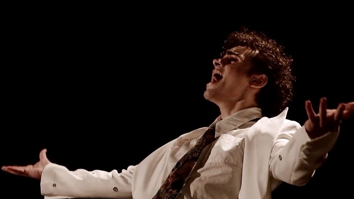 Daniel Da Silva impacta la escena artística con “Bailando en la Luna”