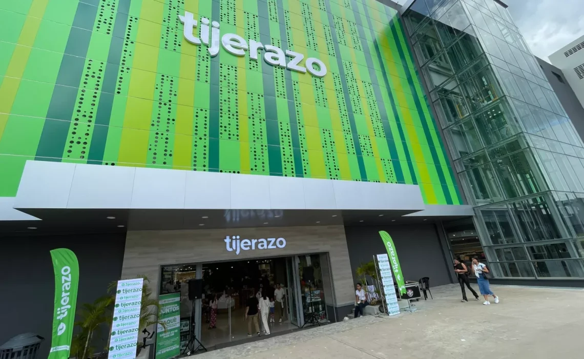 Tijerazo reabrió sus puertas en la Av. Bolívar de Valencia