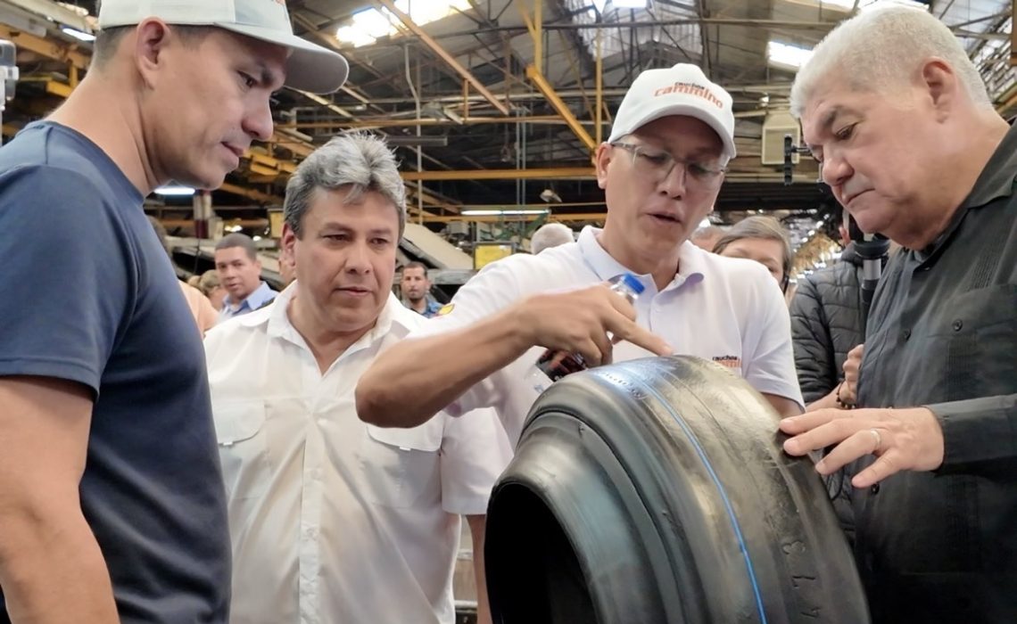 Parque Industrial Caucho presenta el neumático que da inicio a su Plan de Recuperación