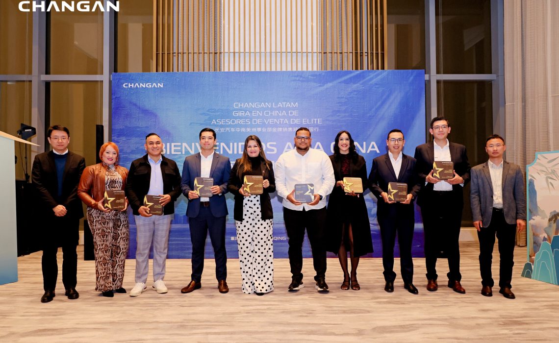Equipo comercial de Changan Venezuela presente en el “Golden Sales Consultant China Tour”