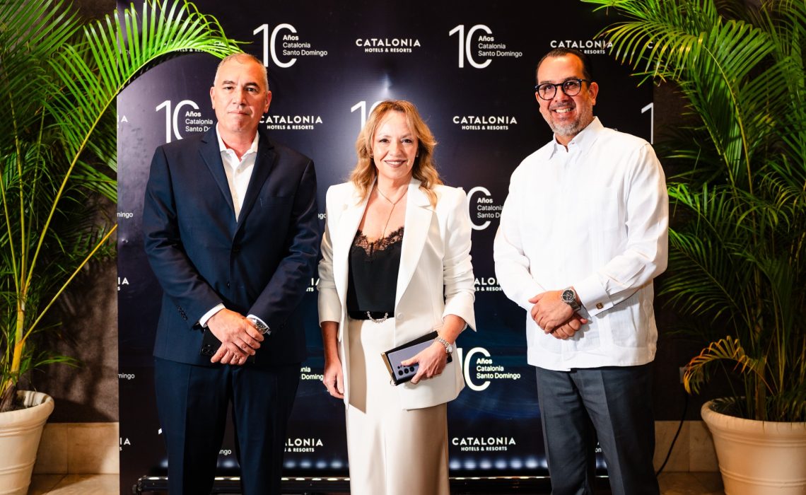 Catalonia Santo Domingo celebra décimo aniversario