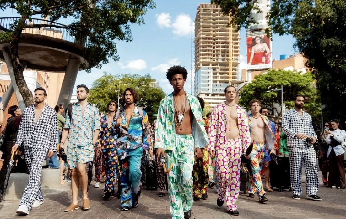 Oasis Índigo: Angélica Rivera tiñó de moda la capital