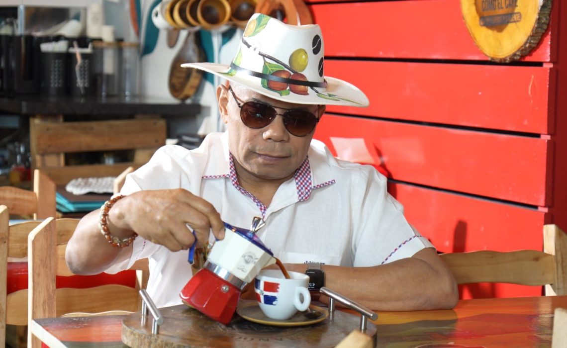 Joe Veras presenta “Aunque Sea Un Café”: Una bachata que celebra los pequeños encuentros