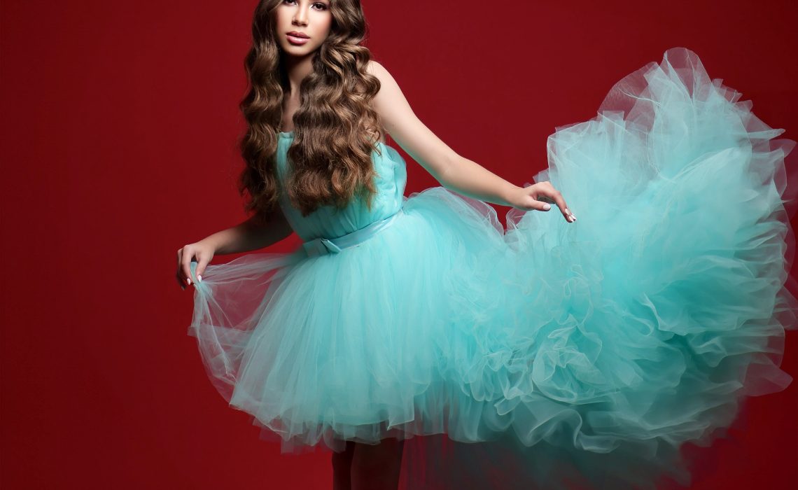 Sophia Gabriela es elegida como imagen de la nueva colección internacional de Aurora Dresses