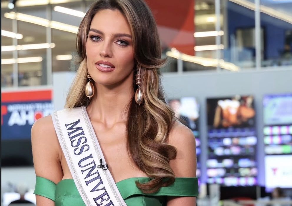 Clara Vegas, Miss Universe Venezuela 2025 deslumbró en Telemundo con alta costura de Wilfredo Camacho