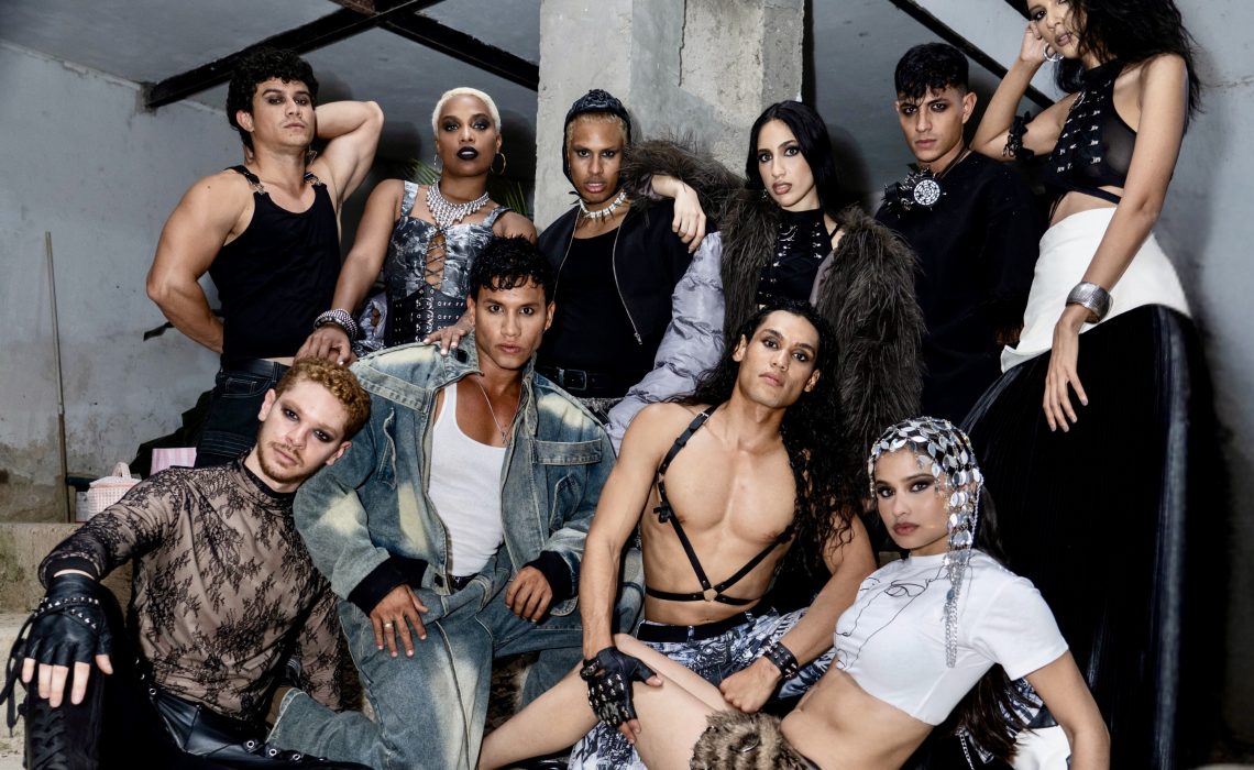 DARK ROOM: Un High-Fashion Performance que cambia la forma de vivir la moda