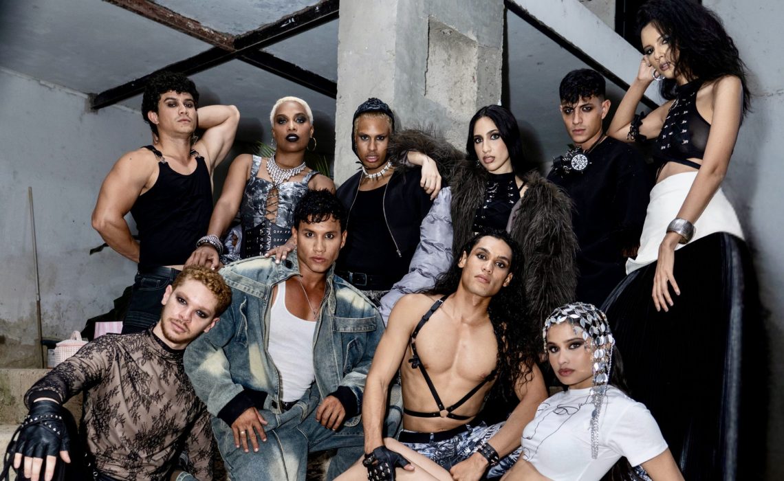 DARK ROOM: Un High-Fashion Performance que cambia la forma de vivir la moda