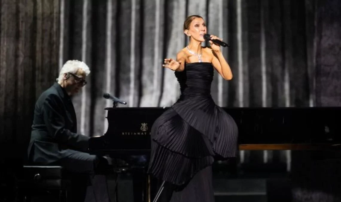 Céline Dion vuelve a los escenarios en París tras seis años de ausencia