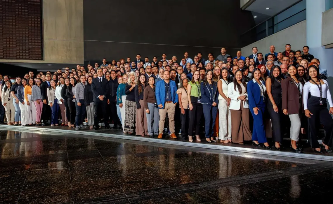 R4, Banco Microfinanciero obtiene la Certificación Great Place To Work® Venezuela