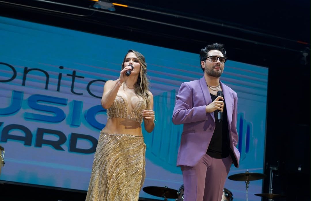 Luz Kelly y Gabo Ramos: La dupla de presentadores internacionales que brilló en los Premios Monitor Latino Awards 2026